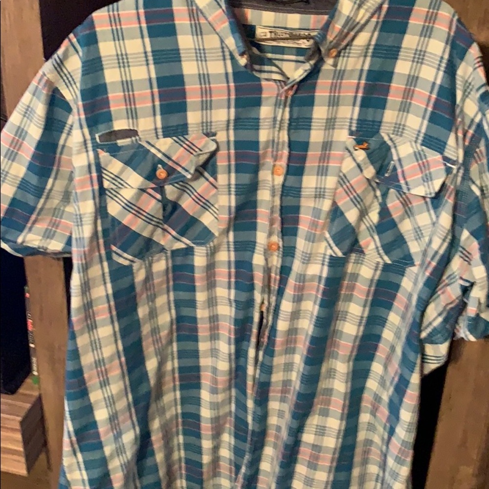 Akon collar shirt
